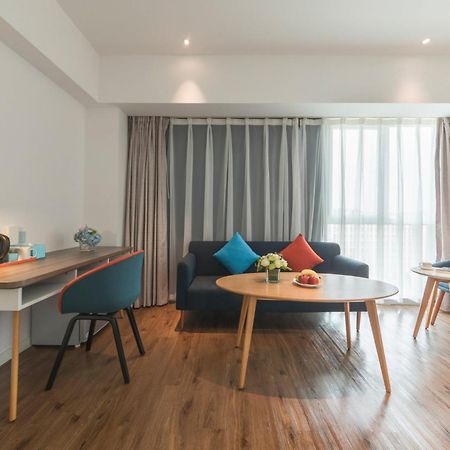 Holiday Inn Express Qingdao Chengyang Central By Ihg Eksteriør billede