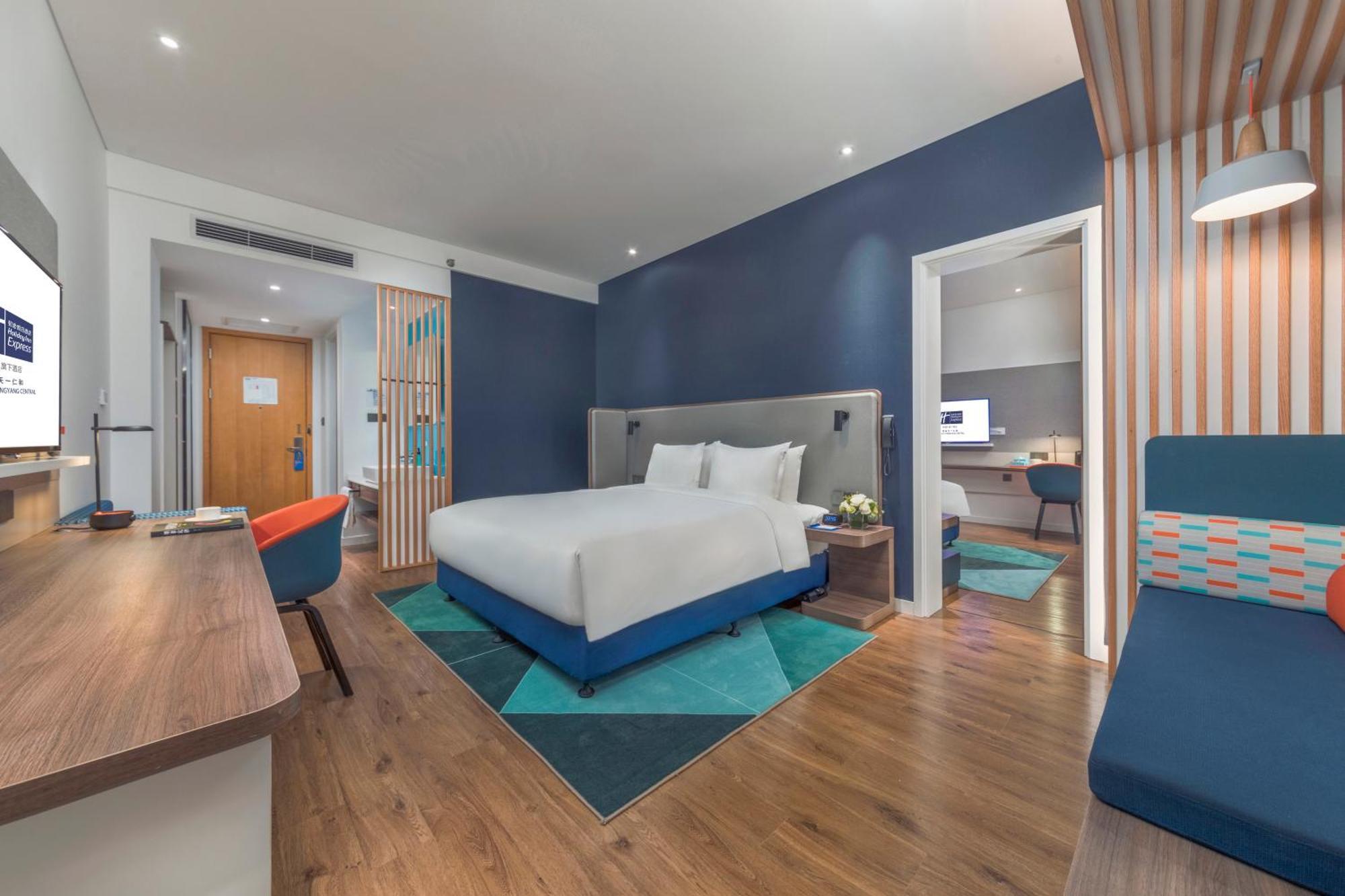 Holiday Inn Express Qingdao Chengyang Central By Ihg Eksteriør billede