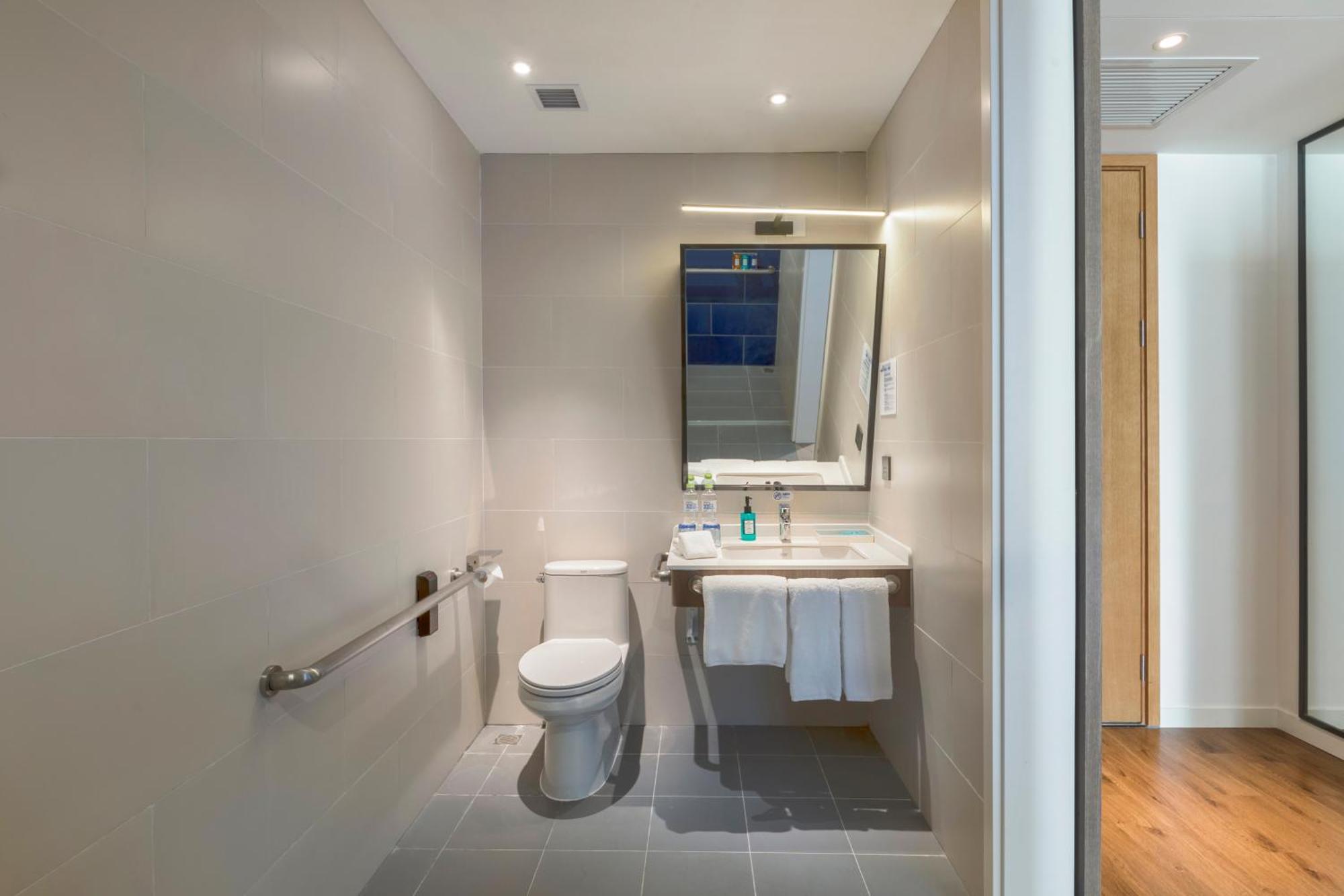 Holiday Inn Express Qingdao Chengyang Central By Ihg Eksteriør billede